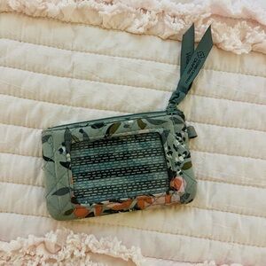 Vera Bradley Green Floral ID Holder